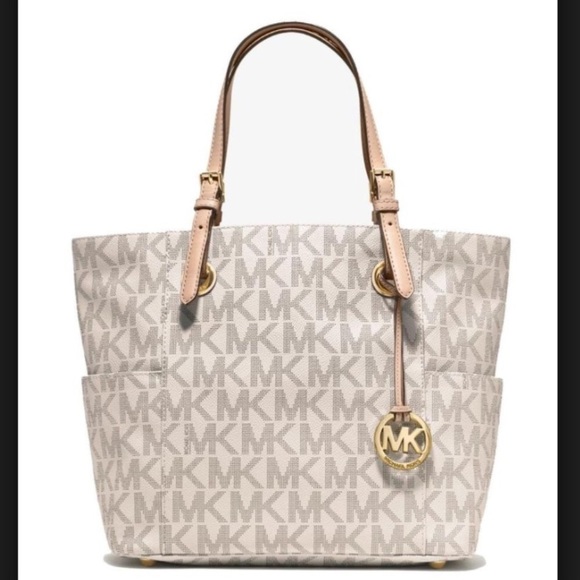 Michael Kors Handbags - Michael Kors Signature Tote